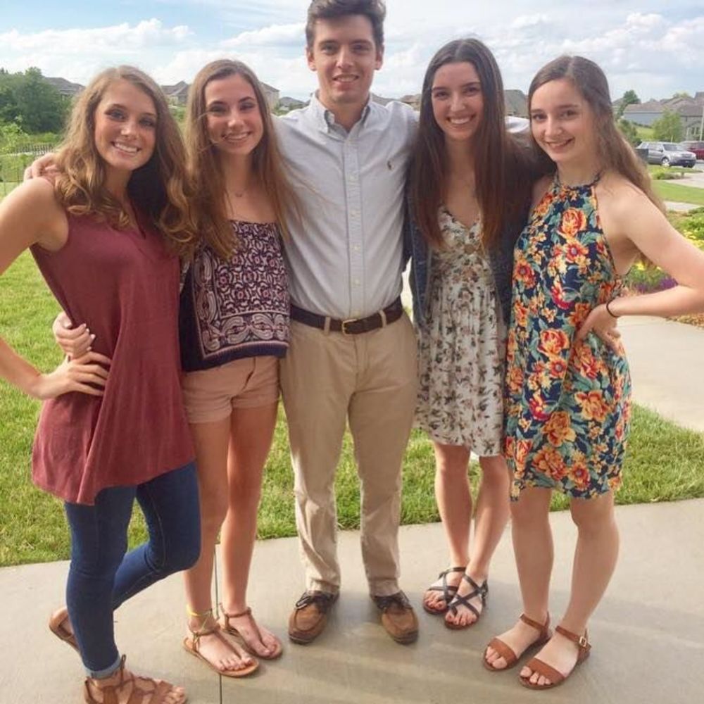 Meet your Posher, Isabelle